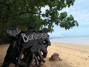 Bonhomie Beach Cottage